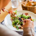 Diabetes und Mindful Eating: Wie du Frieden mit dem Essen schließt und deinen Blutzucker stabilisierst