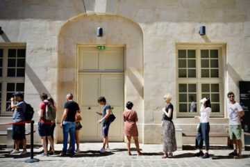 Gesundheitssystem am Limit: Wie lange wartest du als Kassenpatient auf einen Facharzttermin?