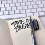 gesundoo Workaholic vs. Chillaholic Zwischen Dauerstress und Antriebslosigkeit – Wie du deine innere Balance findest